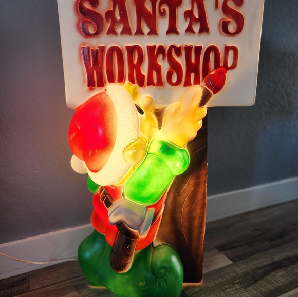 Santa's Workshop Holiday Vintage Elf Blowmold - Picture 9 of 9
